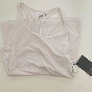 Gap fit athletic top